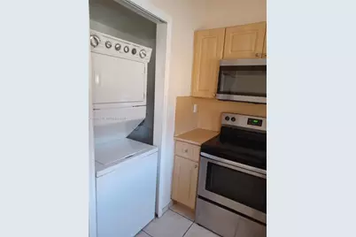 17316 NW 74th Ave #202, Hialeah, FL 33015 - Photo 5