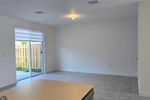 713 SE 13th St Cir, Homestead, FL 33034 - Photo 7