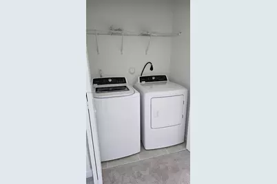 713 SE 13th St Cir, Homestead, FL 33034 - Photo 11