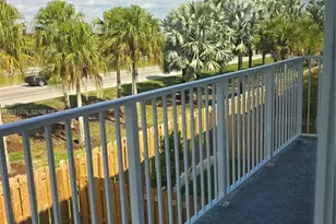 713 SE 13th St Cir, Homestead, FL 33034 - Photo 15