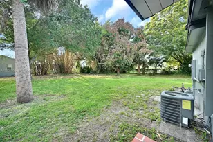 511 S 11th St, Fort Pierce, FL 34950 - Photo 31