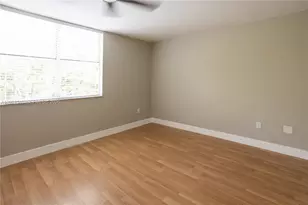 14333 Memorial Hwy, Miami, FL 33161 - Photo 15