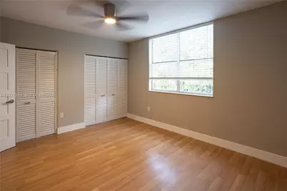 14333 Memorial Hwy #9K, Miami, FL 33161 - Photo 15