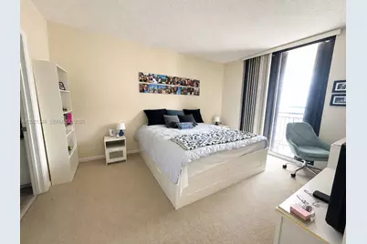 540 Brickell Key Dr #1801, Miami, FL 33131 - Photo 5