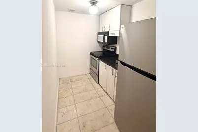 801 8th St #104, Miami Beach, FL 33139 - Photo 3