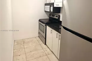 801 8th St, Miami Beach, FL 33139 - Photo 3