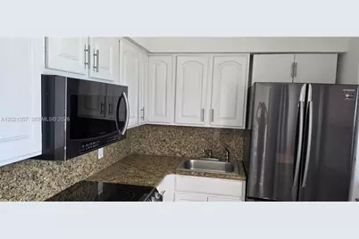 20201 NE 29th Ct #D336, Aventura, FL 33180 - Photo 3