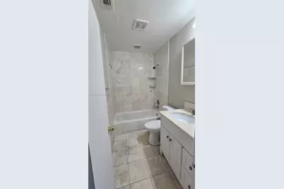 2705 NW 204th Ln, Miami Gardens, FL 33056 - Photo 9