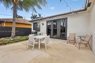 8892 NW 167th St, Miami Lakes, FL 33018 - Photo 51