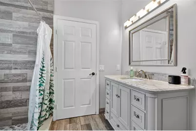 8892 NW 167th St, Miami Lakes, FL 33018 - Photo 27