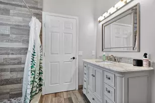 8892 NW 167th St, Miami Lakes, FL 33018 - Photo 27