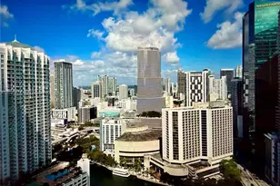 500 Brickell Ave, Miami, FL 33131 - Photo 9