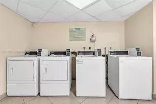 5961 N Falls Cir Dr, Lauderhill, FL 33319 - Photo 21