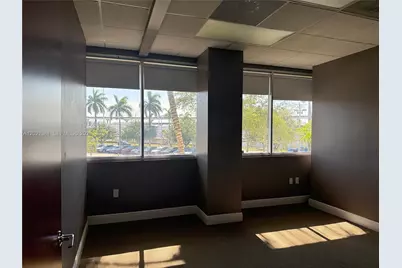 290 NW 165th St #M500, Miami, FL 33169 - Photo 27