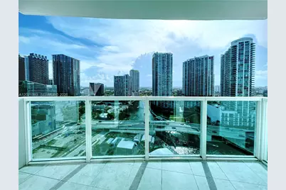 31 SE 5th St #2307, Miami, FL 33131 - Photo 5