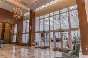 31 SE 5th St, Miami, FL 33131 - Photo 21