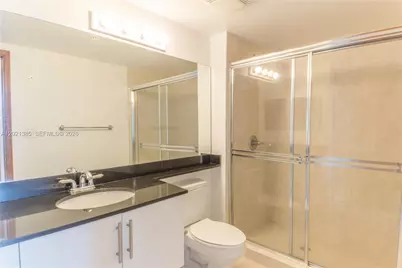 31 SE 5th St #1208, Miami, FL 33131 - Photo 11