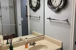 1300 SW 125th Ave, Pembroke Pines, FL 33027 - Photo 21