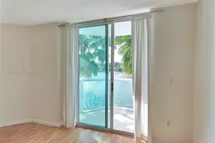 5900 Collins Ave, Miami Beach, FL 33140 - Photo 27