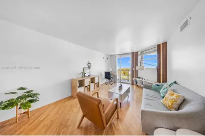 5880 Collins Ave #1007, Miami Beach, FL 33140 - Photo 13