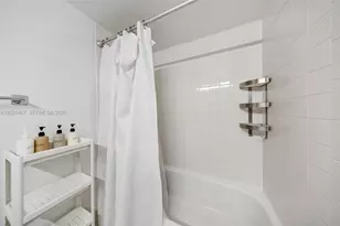 5880 Collins Ave, Miami Beach, FL 33140 - Photo 23
