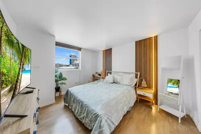 5880 Collins Ave #1007, Miami Beach, FL 33140 - Photo 15