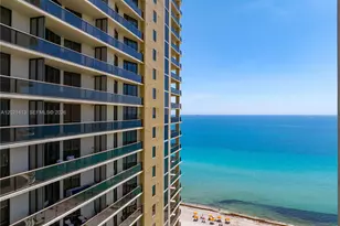 16275 Collins Ave, Sunny Isles Beach, FL 33160 - Photo 37