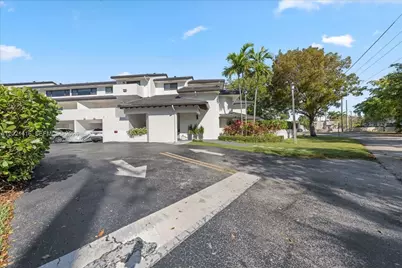 5750 Turin St #207, Coral Gables, FL 33146 - Photo 5
