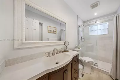 304 SW 68th Ave, Pembroke Pines, FL 33023 - Photo 17