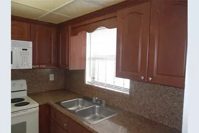 6020 Shakerwood Cir #105, Tamarac, FL 33319 - Photo 11