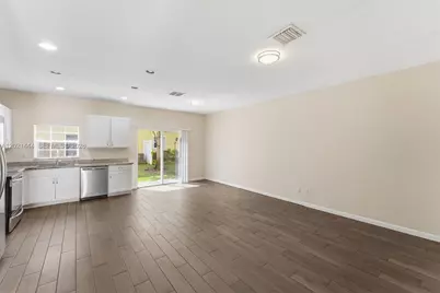 4032 NW 11th St #4032, Lauderhill, FL 33313 - Photo 7