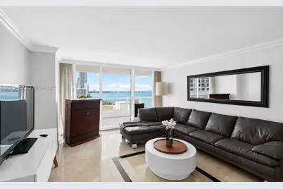 1717 N Bayshore Dr #A-1437, Miami, FL 33132 - Photo 5