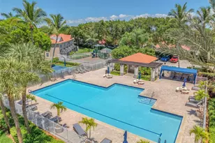 800 Sorrento Dr, Weston, FL 33326 - Photo 39