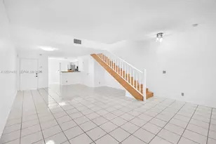 800 Sorrento Dr, Weston, FL 33326 - Photo 13