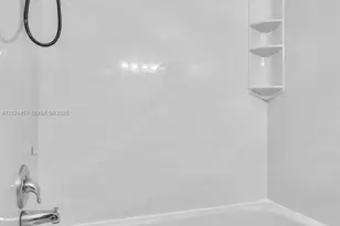 800 Sorrento Dr, Weston, FL 33326 - Photo 25