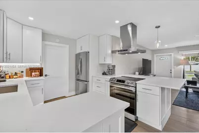 164 NE 30th St, Wilton Manors, FL 33334 - Photo 21