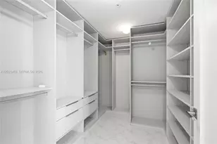 17301 Biscayne Blvd, North Miami Beach, FL 33160 - Photo 21