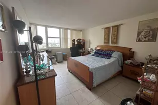 2030 S Ocean Dr, Hallandale Beach, FL 33009 - Photo 17