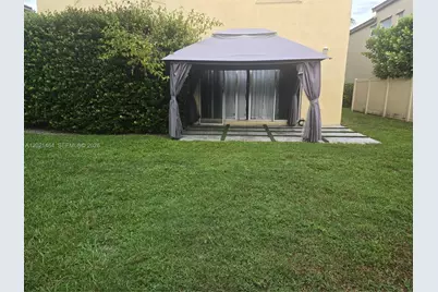 2221 Sloane Pl, Wellington, FL 33414 - Photo 7