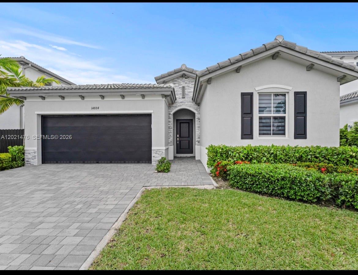 14884 SW 162nd St - 14884 SW 162nd St, Miami, FL 33187 Luxury Property | Jose Angel Pina