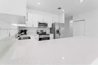 14884 SW 162nd St, Miami, FL 33187 - Photo 11