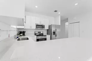 14884 SW 162nd St, Miami, FL 33187 - Photo 11