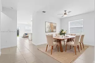 14884 SW 162nd St, Miami, FL 33187 - Photo 15