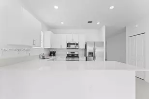 14884 SW 162nd St, Miami, FL 33187 - Photo 9