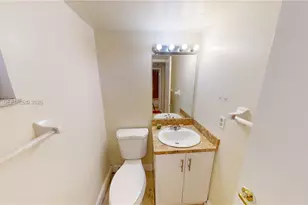 8860 Fontainebleau Blvd, Miami, FL 33172 - Photo 13