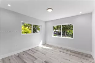 8910 NE 9th Ct, Miami, FL 33138 - Photo 13