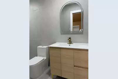 840 NW 67th St, Miami, FL 33150 - Photo 31