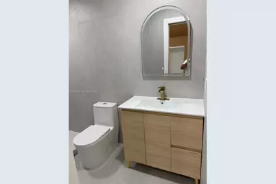 840 NW 67th St, Miami, FL 33150 - Photo 17