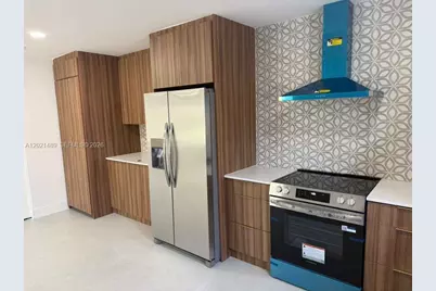 840 NW 67th St, Miami, FL 33150 - Photo 11