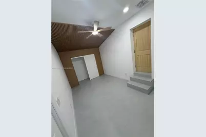 840 NW 67th St, Miami, FL 33150 - Photo 23